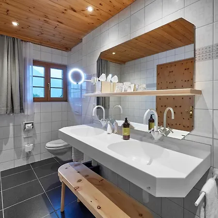 Stoffel - Adults Only ארוזה